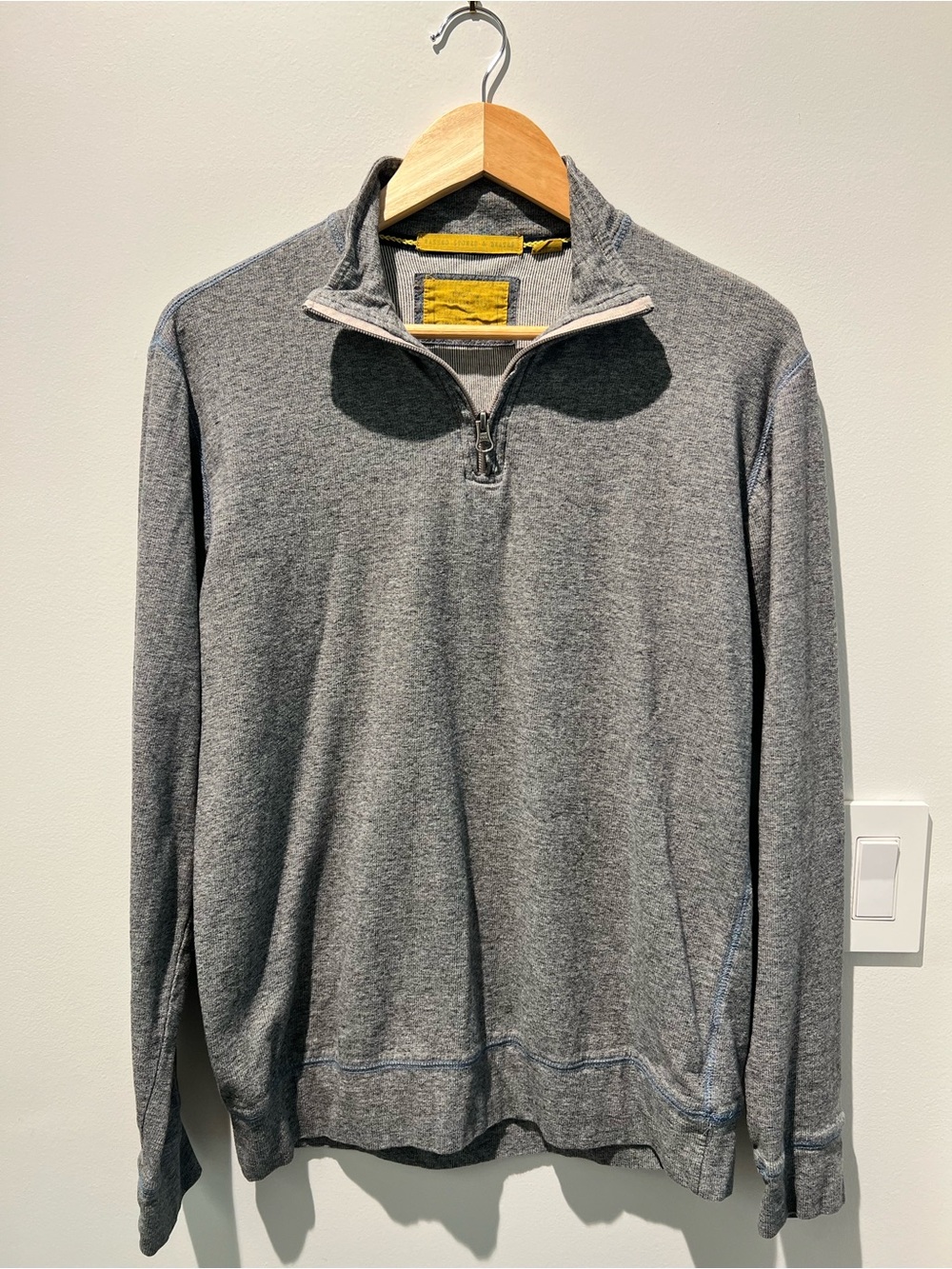 Vintage 1946 Men’s Gray Quarter Zip Pullover Medium